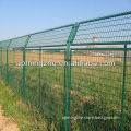 plastic coated light green wire mesh fencing